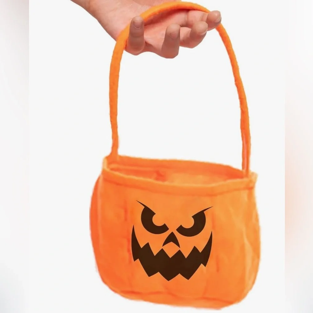Toddler Halloween costume with hat and Basket size 3T